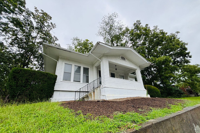 - 3 Bedroom, 1 Bath House