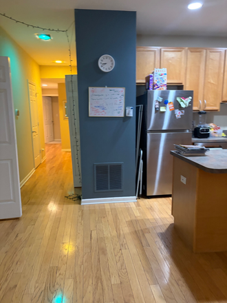 kitchen - Close campus beautiful apartment