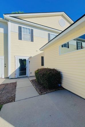 Front Exterior - Private Room + Bath | Easy Commute to MUSC Campus