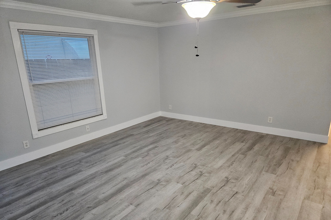 bedroom - Updated single family home in East Boca