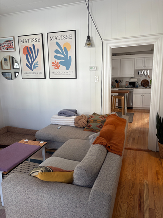 living room - 1 Bed 1 Bath available 4/1