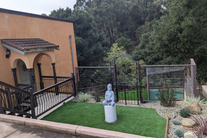 Entrance to the unit - Cozy, quiet, and bright 400 sq ft studio unit in El Sobrante