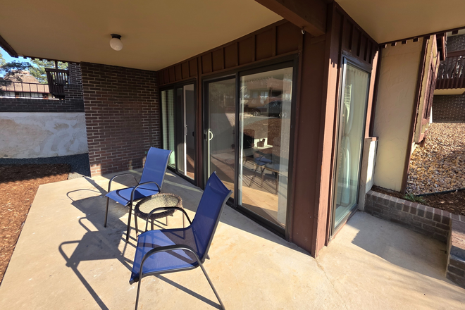 Porch - Private room & bathroom for rent close to main campus