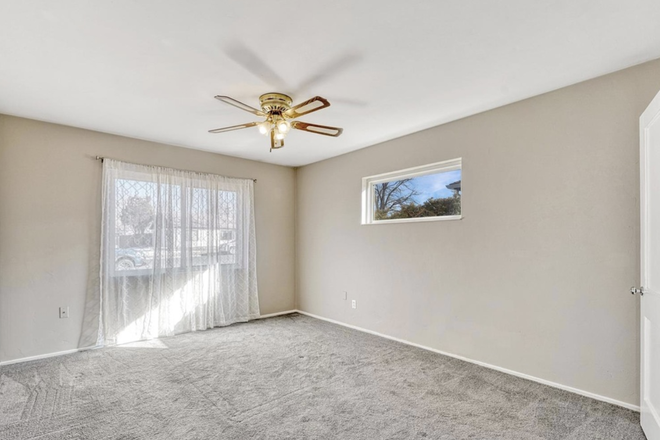 Bedroom - 3bd/2bth House near CU Anschutz