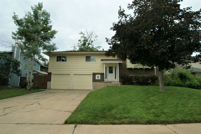 731 Mohawk - 731 Mohawk Dr (5BR/2BA)