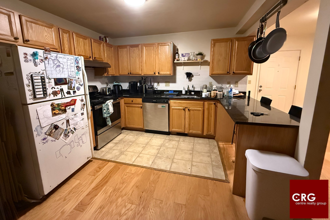 kitchen - *NO BROKERS FEE!* Sun-Drenched 5 Bed/2.5 Bath in Lower Allston!