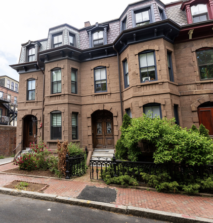 Outside Street View - Newly Renovated Apartment Near Northeastern & Green Line