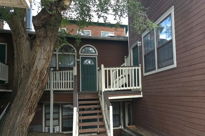 Front door - 2320 Goss Lease Takeover | January–July 2027 | 1 Private Bedroom, Shared Bath