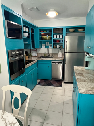 Kitchen - Fully Furnished 2BR Home - Flexible Lease Terms - Move-in Ready