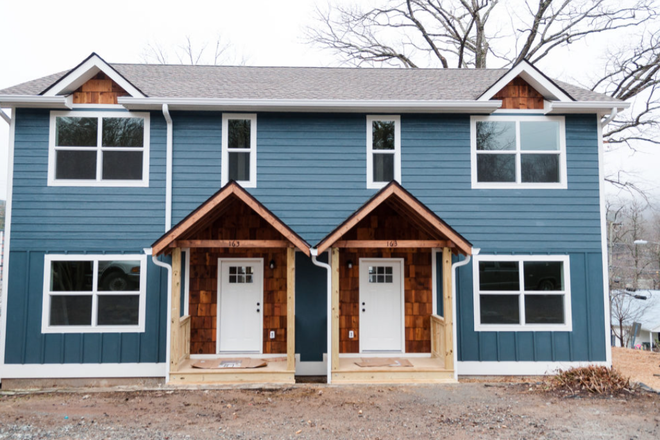 Outside View - Female Sublet – 4BR/4BA Townhouse Across from App State, Less than 10-Min Walk to Class ($1,045/mo)