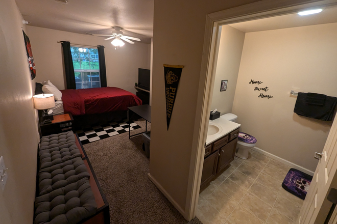 Bedroom - Lark Apartments (Lease for Transfer)