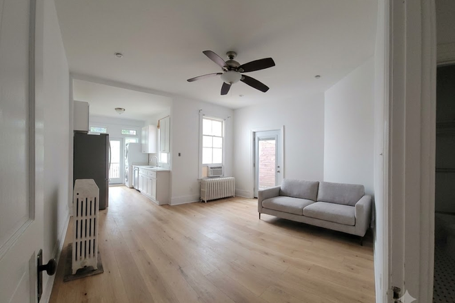 living room kitchen - Georgetown Townhouse