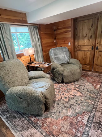 Reclining chairs with heat and massage - Columbia MD Private Entrance Apartment. Large Yard/Backs up to Open Space. Close to Baltimore.