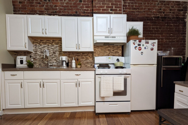 Kitchen - East Boston 1 Bed Apartments