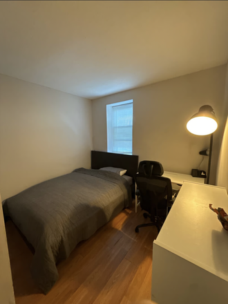 Bedroom - Furnished Room Right Next to Campus