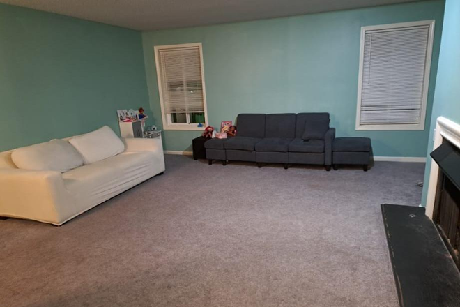 Living Room with current wall color - Emory Oaks Way Condominium