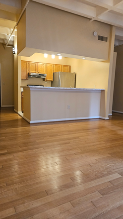 Living Area - Studio in the heart of campus, walk everywhere! Condo