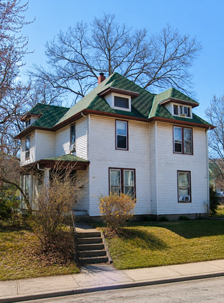 109 W Fowler Outside Street View - Room Available Very Near Campus