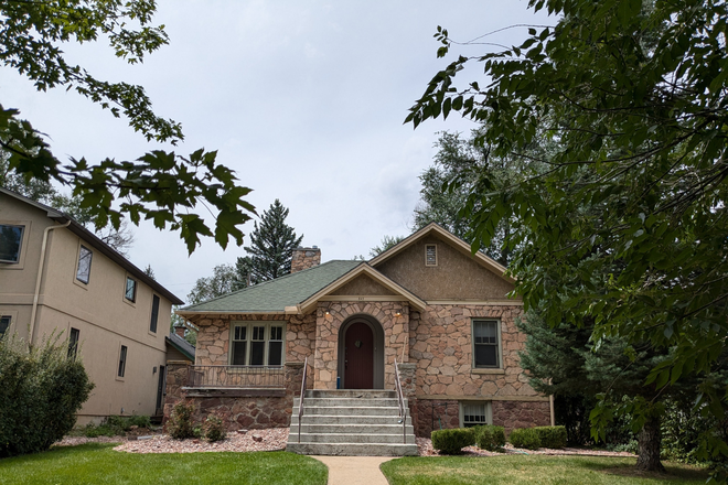 Outside of House - Steps from Campus! 4 bed, 2 bath Garden level unit. In unit Laundry, Parking, yard. Owner manage