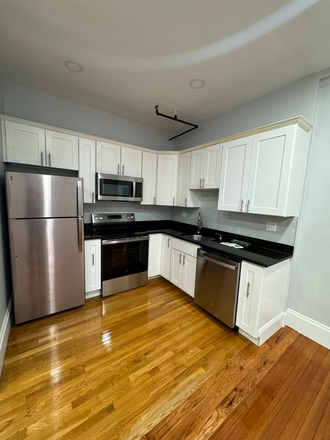 Call NOW for showings! 617-236-8550 - COMM AVE - BRAND NEW GUT RENO 2BR/1BA IN KENMORE *AVAIL NOW* W/ LNDRY ON SITE, DW, NEW APPS