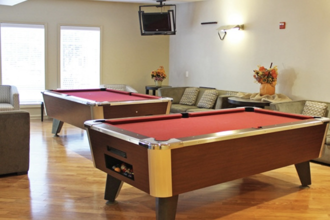 Game room - Private Bedroom and Bathroom at The Edge