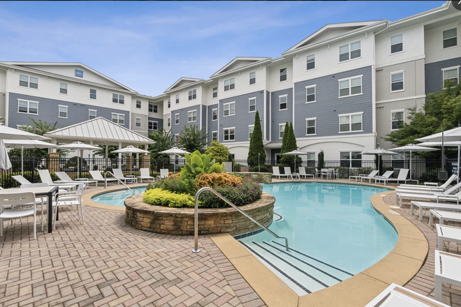 Pool - Summer Sublease 5 minutes from Emory's Campus (single bedroom within three person unit)
