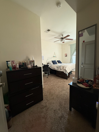 Bedroom - University House Fayetteville