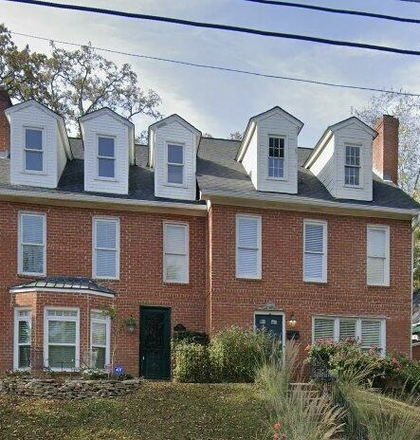 Front of Townhome - Pet-Friendly 2 Bedroom 2.5 Bathroom Timeless Belhaven Townhouse with Bonus Room