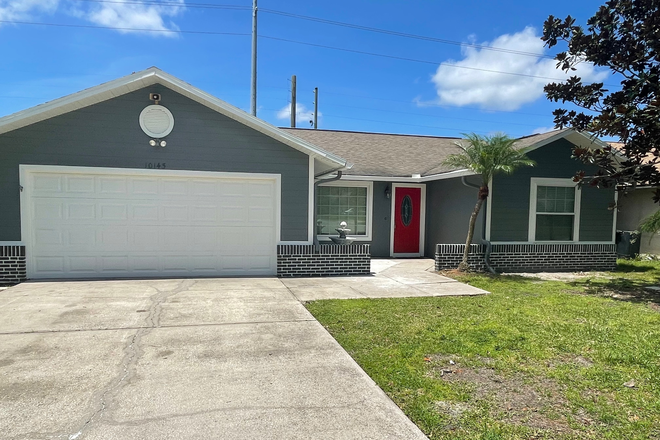 Front of the house - $725 room for rent