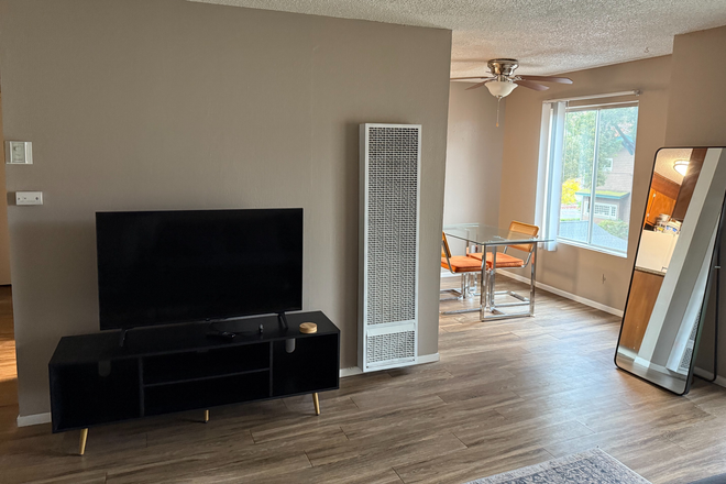 Living Room/Dining Room - 1 Br/ Ba, ~650 Sqft Apartment (Jan-May, Dates Flexible + Prorated*)