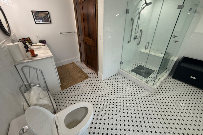 Master Bathroom 3 - Beautiful historic home