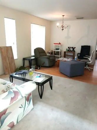 Living Room - Single family house rooms for rent at the east north Merced CA , less 10 minutes to campus