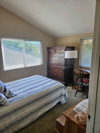 Photo - Turtlerock Home - bike to UCI (Bicycle, utilities, High Speed WiFi included)