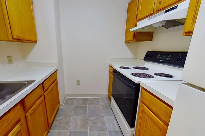Kitchen - I have A LIVING ROOM space available Immediately , The rent is 800$ , Near UMass Boston.