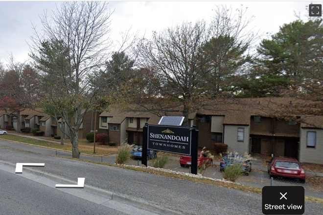 Street View - Shenandoah Townhomes (next to Alight/Hub)