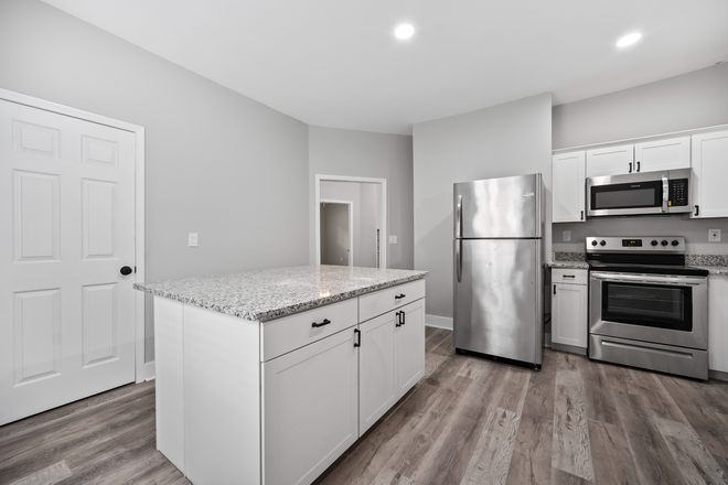 Kitchen - Renovated Virginia Highland Unit! Rooms from $1,000/month