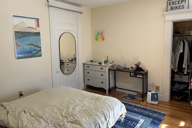 Bedroom1 - 2 Bed on Peterborough St - Available 9/1/26 Apartments