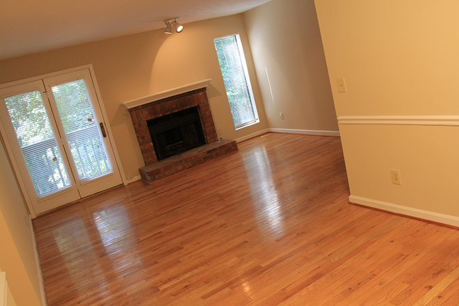 Living room - Updated 2 Bedroom/2 Bath Condo