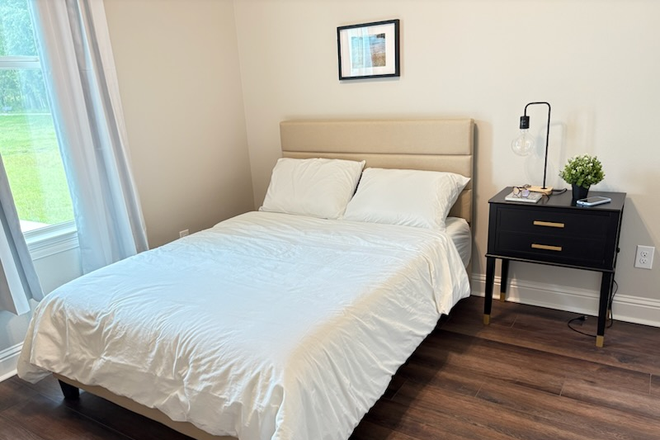 Bedroom 2 - 2 Rooms Available for Rent at Atwater Reserve House