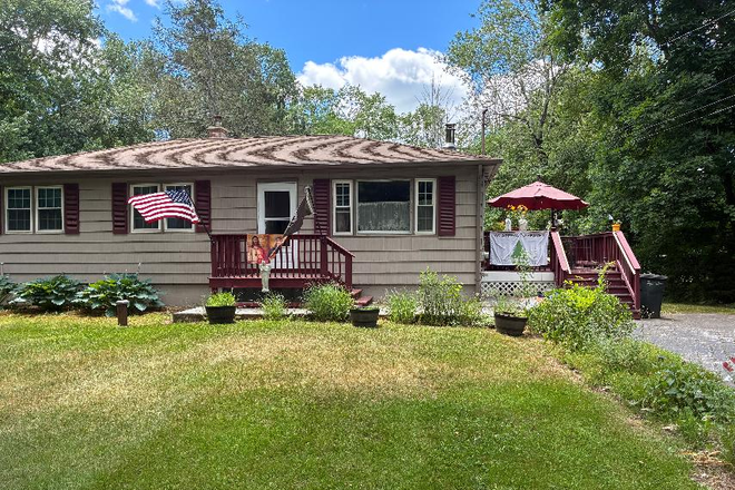 front of house - room in single family home
