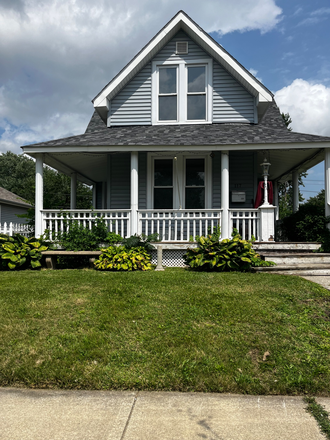 Front of house - 3 bedroom two full bath house with spacious yard, 1 block from Columbian Park.