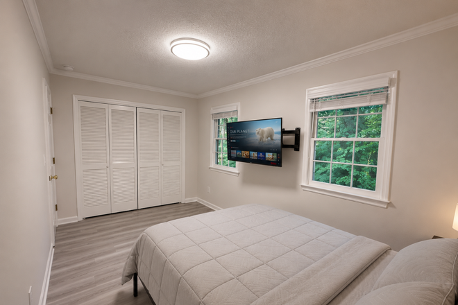 Bedroom 1 - 2 Roommate House: Private Bedroom + Private Office + Private Bathroom + Furnished + Parking
