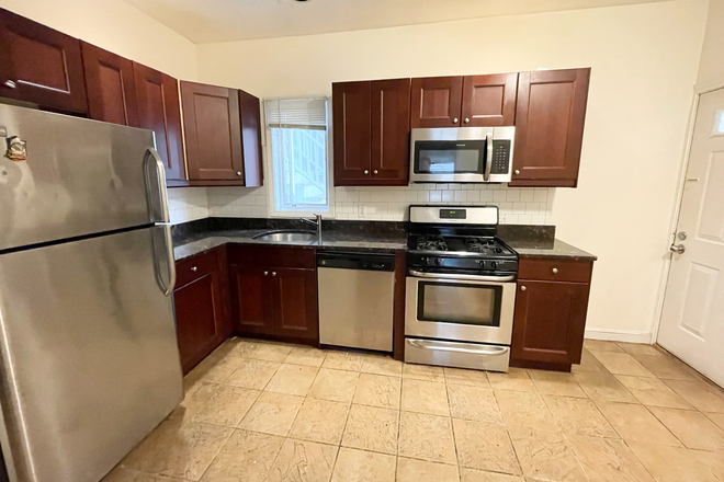 kitchen - 3 BEDROOM, 1.5 BATH