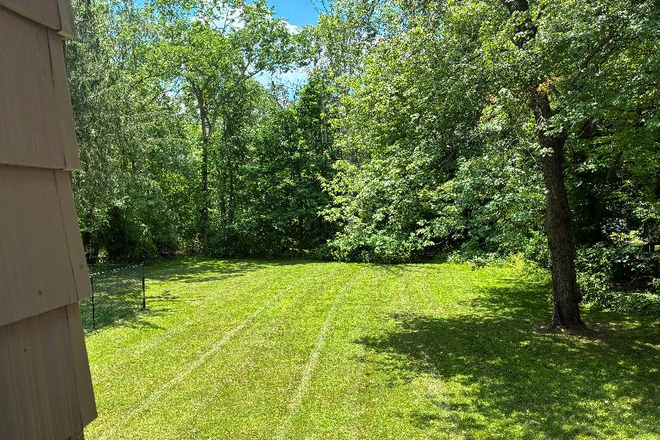 quiet backyard - room in single family home