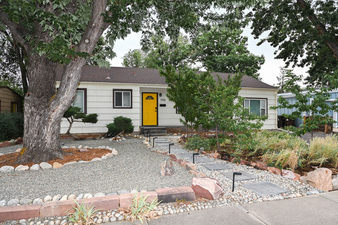 Low-maintenance front yard - ***BEAUTIFUL & READY FOR MOVE IN***