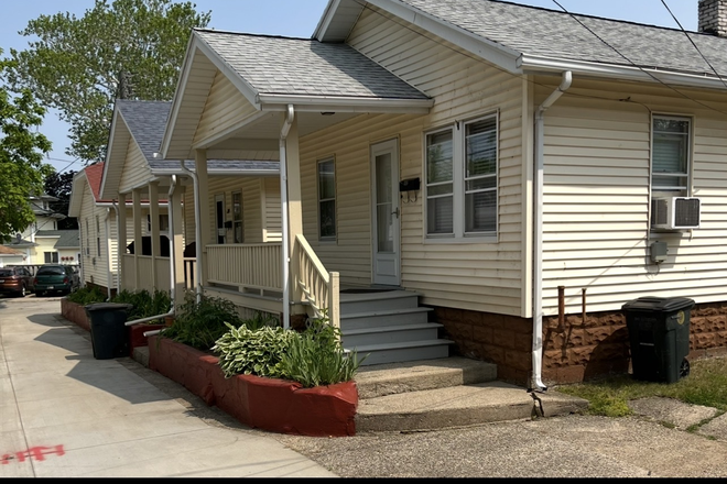 Exterior - Fully furnished utilities included if needed… adorable bungalow two bedroom, one fu