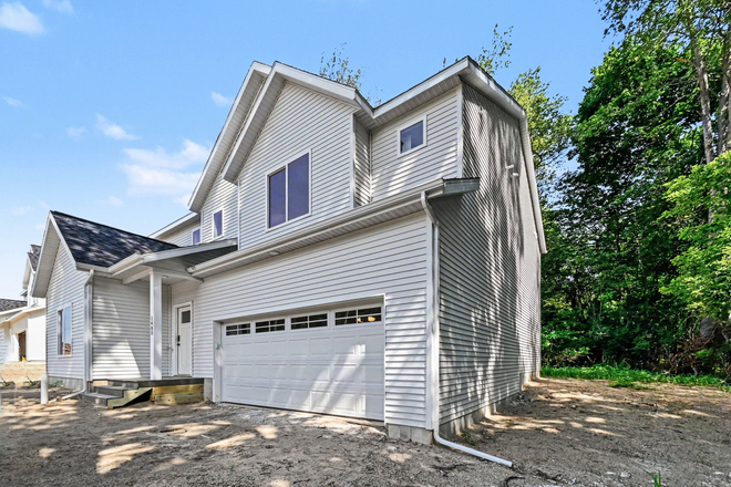 Front of House - Brand-New 4-Bedroom, 3.5-Bath Home, with Study Room Close to Campus