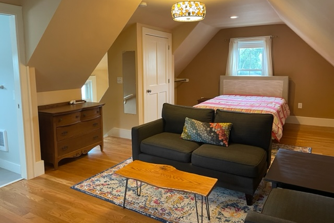Bedroom and Sitting Area - Private Treetop Suite House