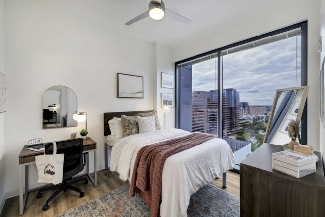 Bedroom - Life Tower Apartments