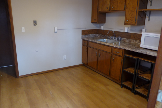 3 - Quaint 1 Bedroom Apartment in Longmont!